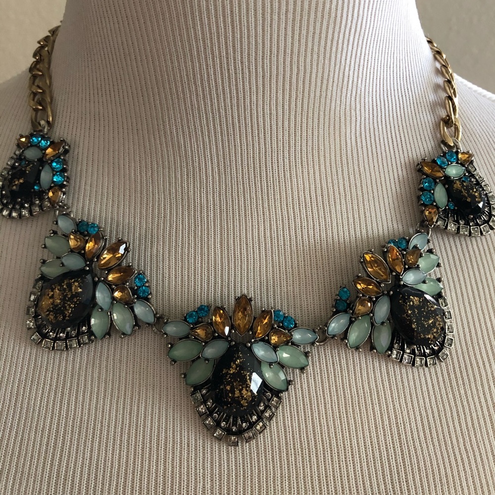 Beautiful Statement Necklace - Picture 1 of 3